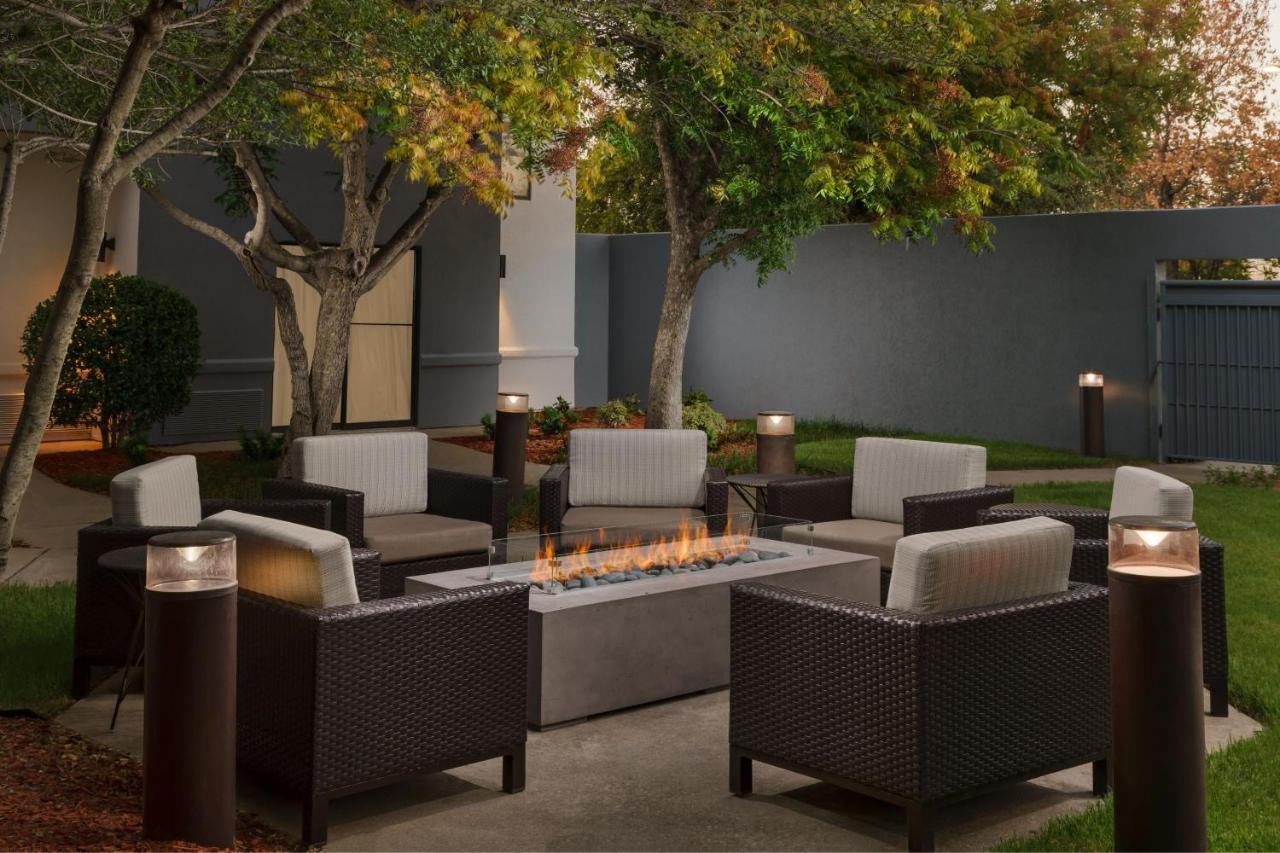 Courtyard By Marriott Dallas Lewisville Kültér fotó